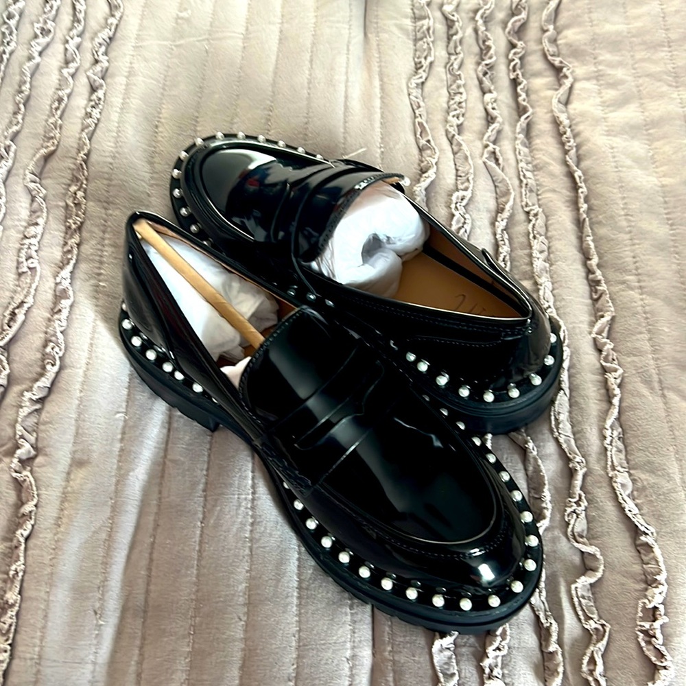 Black flats